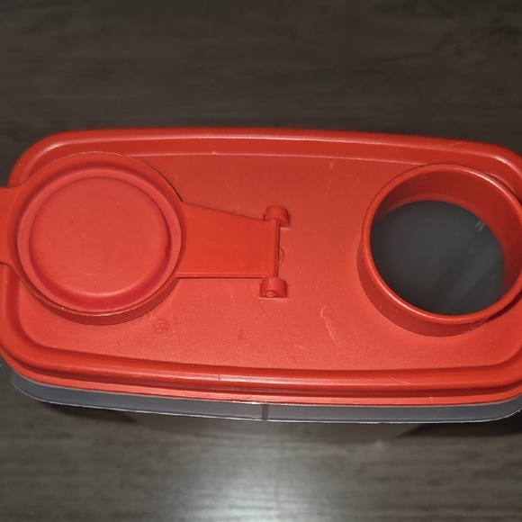 Tupperware mini Store N' Pour 499, 509 and 510 Red and clear - Picture 6 of 10